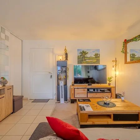 Cosy - Avec Parc Et Piscine Apartament *